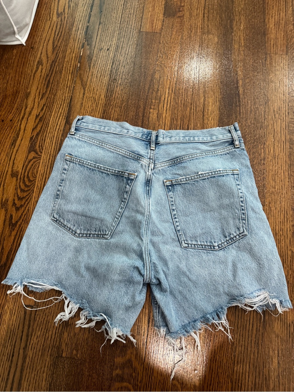 Light Blue Distressed Denim Shorts AGOLDE Stella - Picture 5 of 5